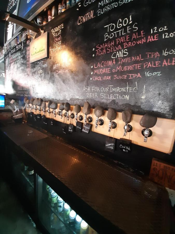 Blasina Beer Hostel Boquete Eksteriør billede
